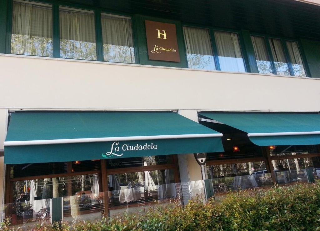 Hotel La Ciudadela Barcelona Zewnętrze zdjęcie